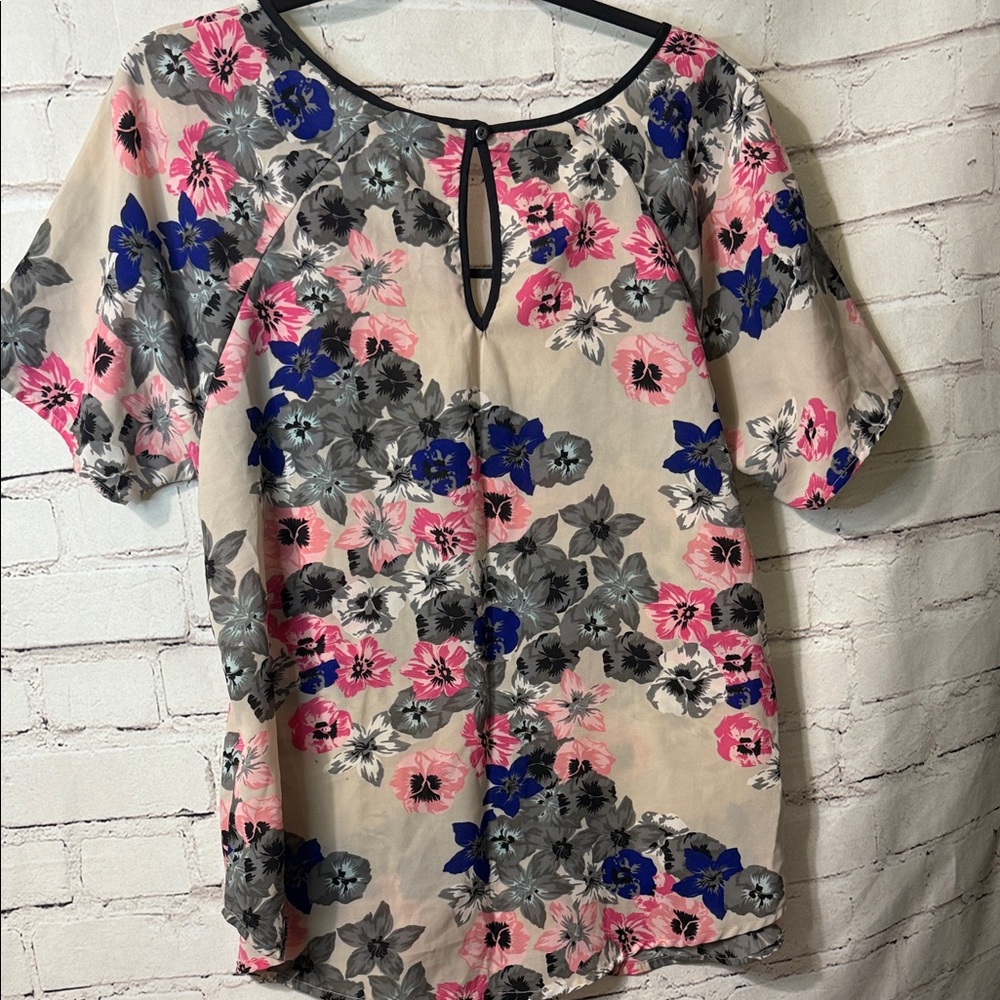 Japna Multicolor Floral Blouse - Picture 2 of 2